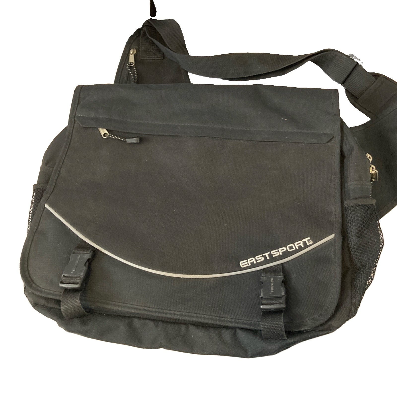 Eastsport Computer Carry Bag , 19"X14"X4" , Expandable , Messanger/Shoulder