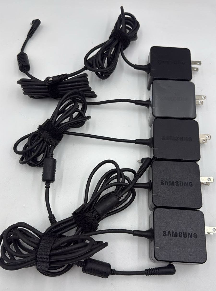 LOT OF 5 Original Samsung Chromebook 26W AC Power Supply Adapter PA-1250-98