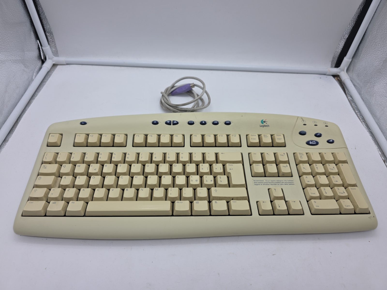 Logitech Multimedia Keyboard Y-SE8 RT7R10 Italian, PS/2 867'61-1103