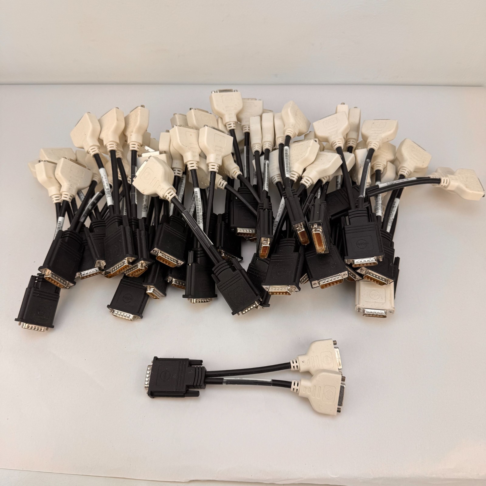 Lot of 35x Dell Molex CN-0H9361-52204 DMS-59 to Dual DVI Splitter Cables