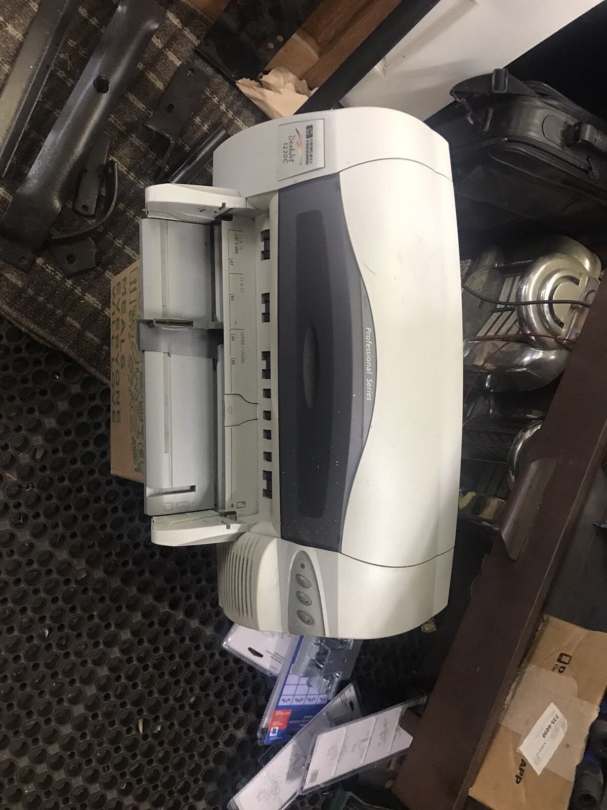 HP Deskjet 1220C Professional Series Inkjet Printer Prints 13x19”
