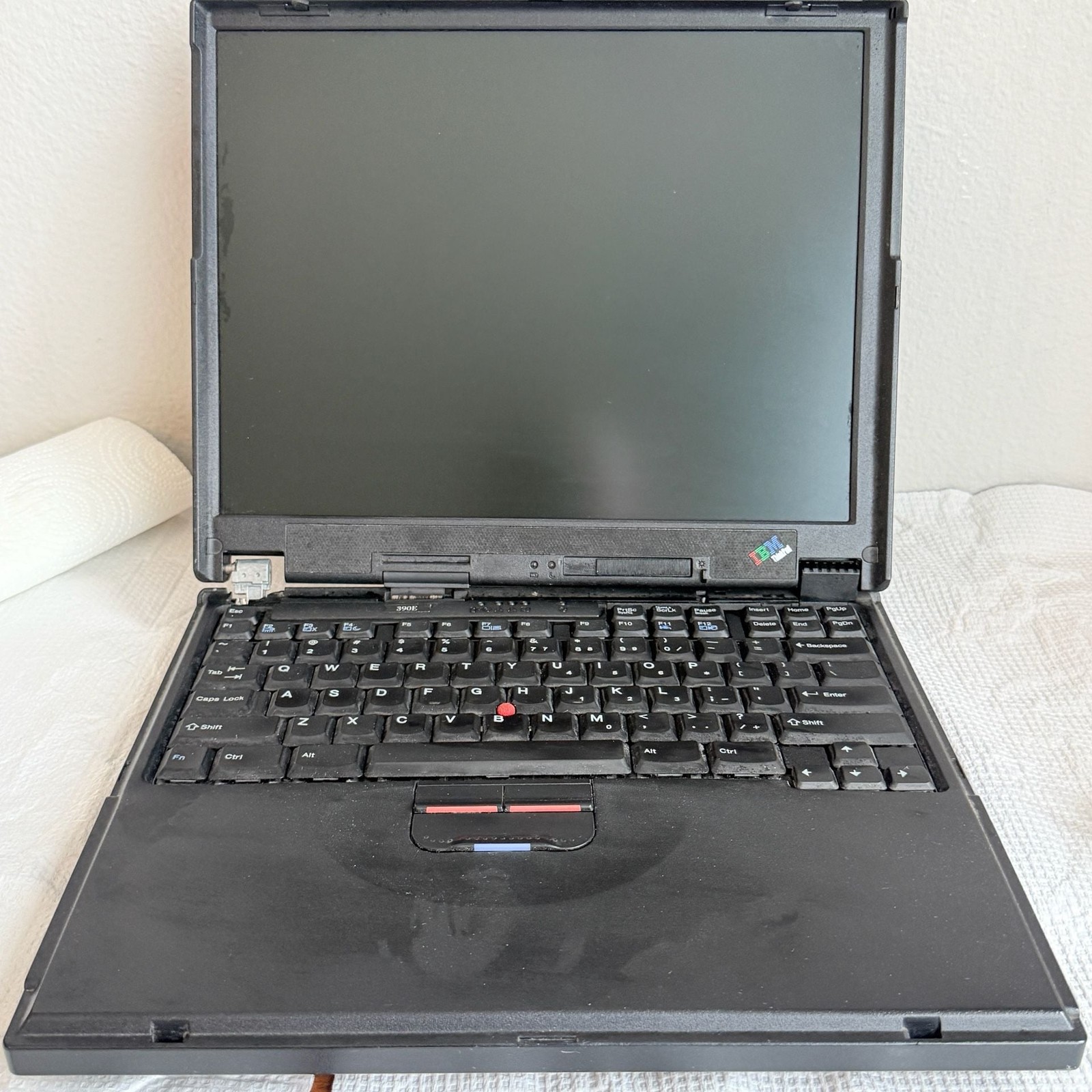 IBM ThinkPad 390E Laptop Pentium II 333MHz Windows XP