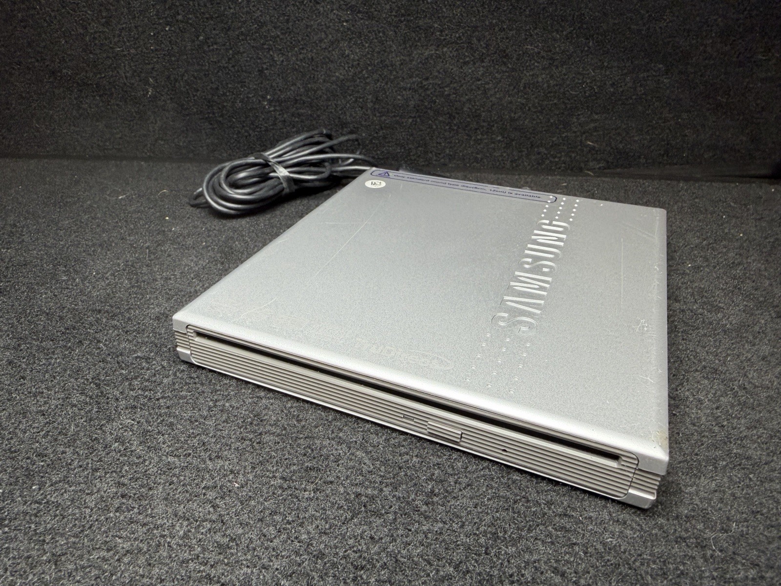 2010 Samsung SE-T084 External Slim Portable DVD Writer Rewritable with USB cable