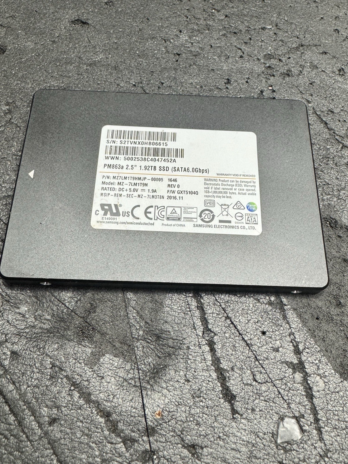 Samsung PM863a  MZ-7KM1T9N 1.92TB 6G SATA 2.5" Solid State Drive SSD