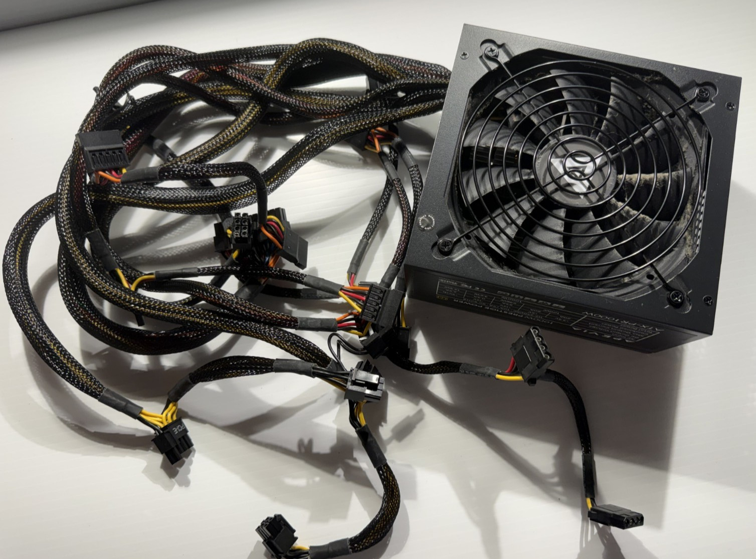 APEVIA 1000W ATX-PR1000W Prestige Series 80+ GOLD Power Supply