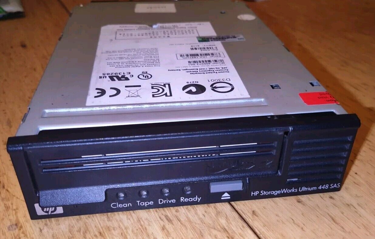HP StorageWorks Ultrium 448SAS Internal Tape Drive  With 1 Cartridge Inside