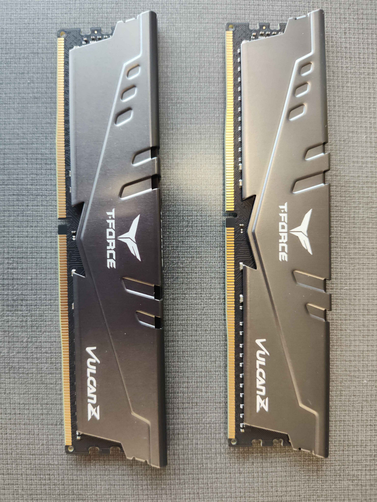 Team T-force Vulcan Z 64GB (2 x 32GB) PC4-25600 (DDR4-3200) Memory