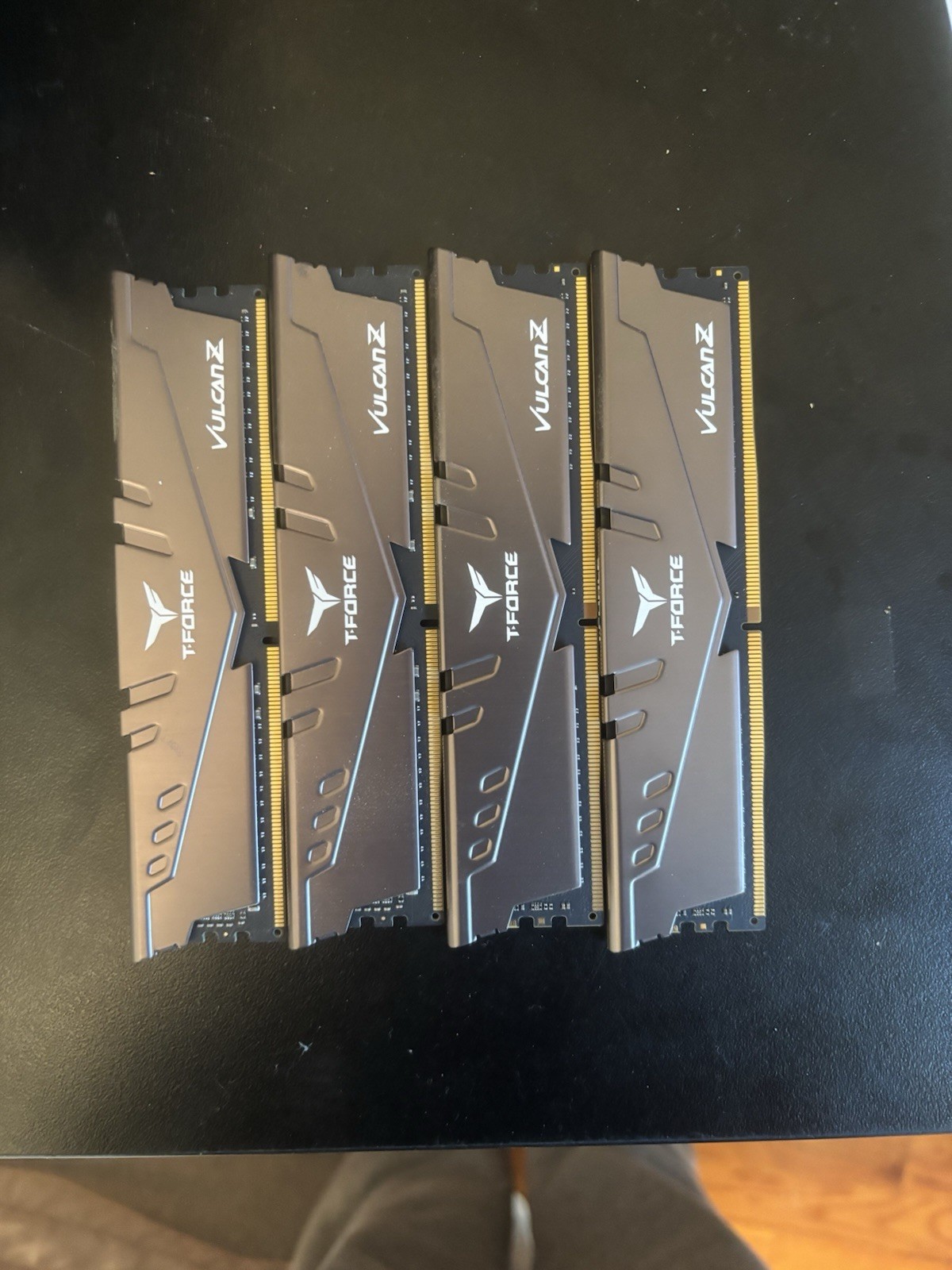 TEAMGROUP T-Force 8GB DDR4 RAM 4000Hz TLZGD48G4000HC18JBK