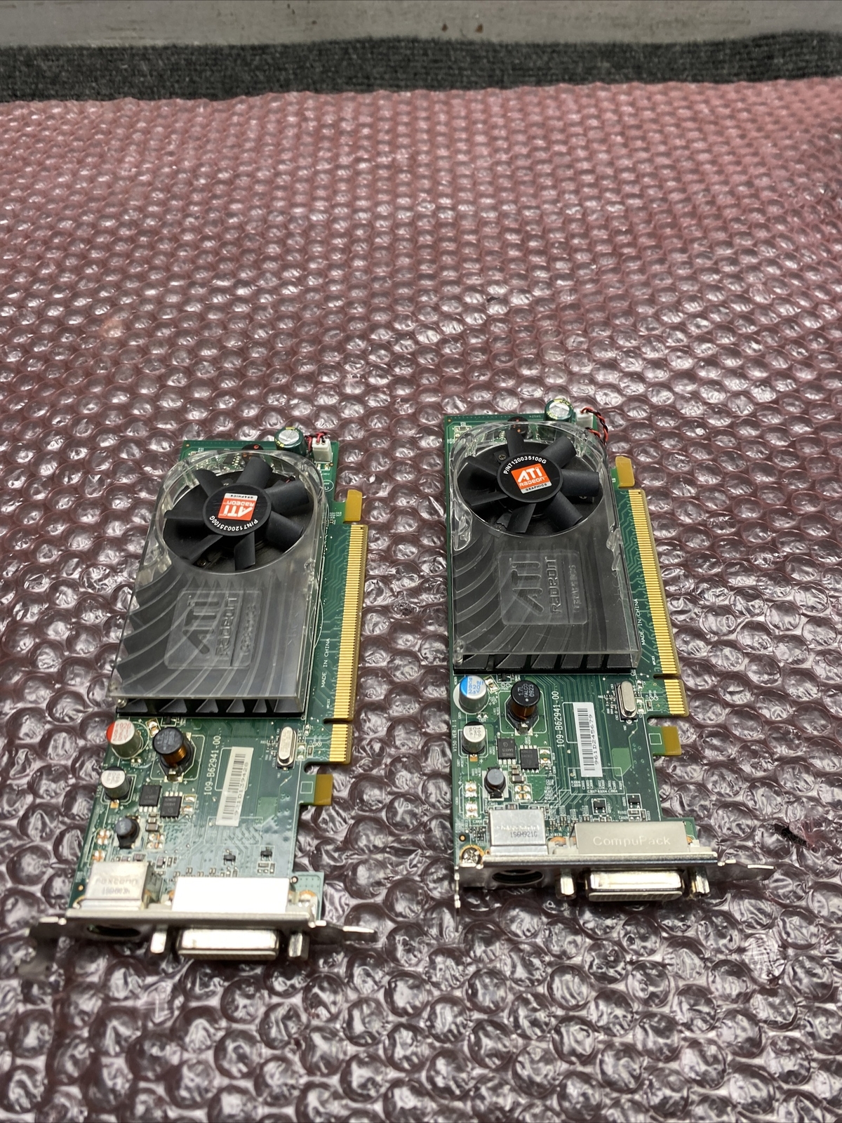 Lot of 2 Dell ATI Radeon HD3450 256MB 0Y104D Y104D Video Card CN-0Y104D