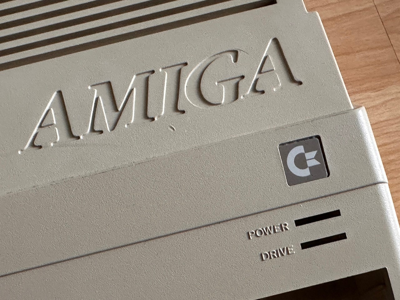 Commodore Amiga 500 Desktop Case S.Nr. 499955 Made in Hongkong #32 26