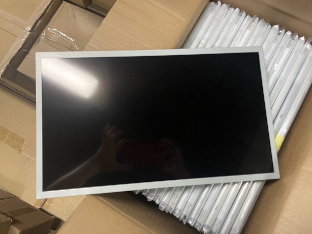 LQ156T3LW05 15.6 Inch LCD Display Screen Panel Original Brand New