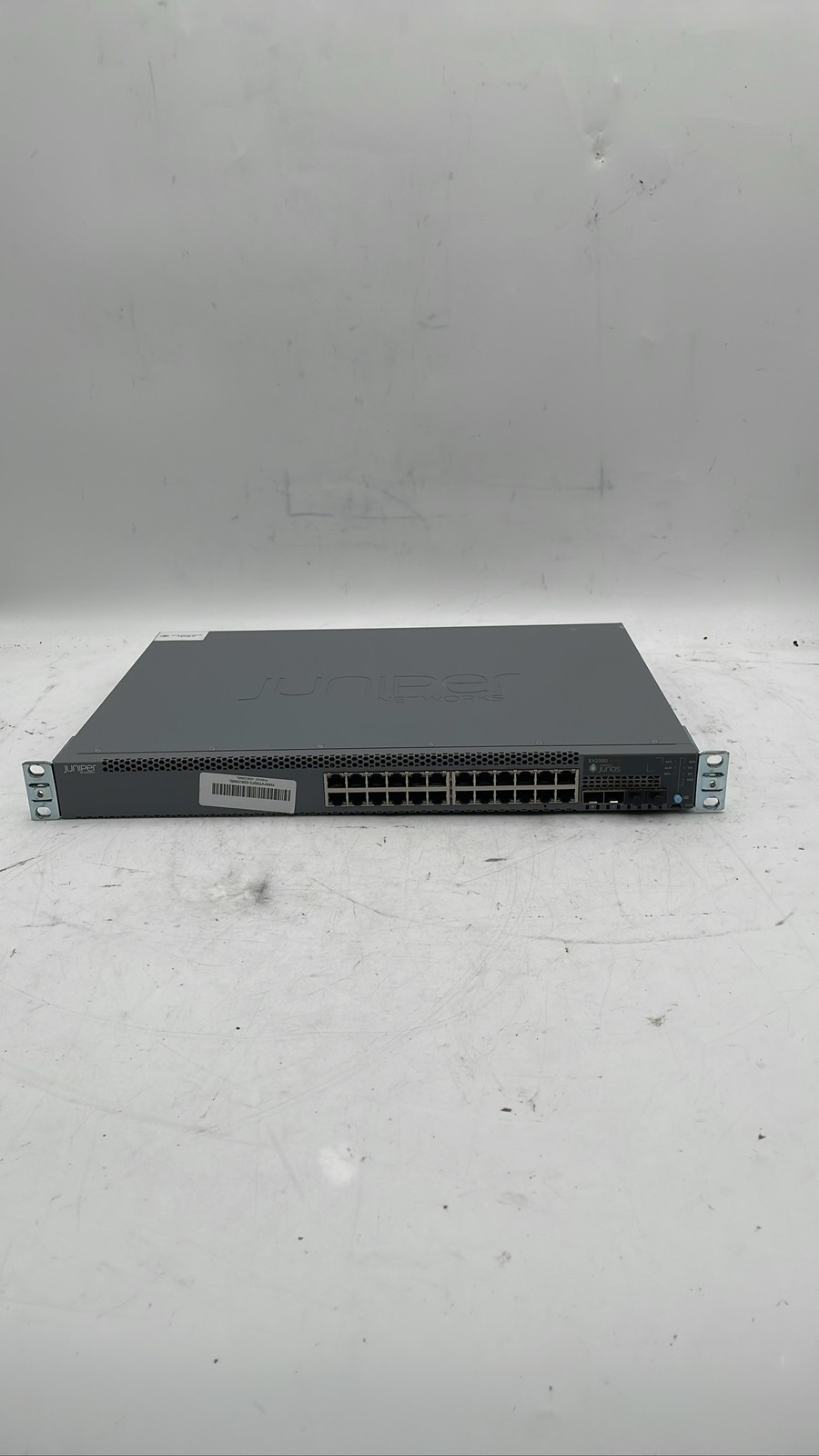 Juniper Networks EX2300-24P Rev C 24-Port PoE+ Managed Gigabit Switch