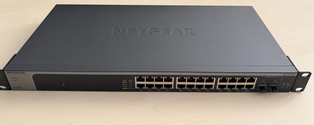 NETGEAR XS724EM-100AJS 24-Port 10G Multi-Gigabit Ethernet Switch
