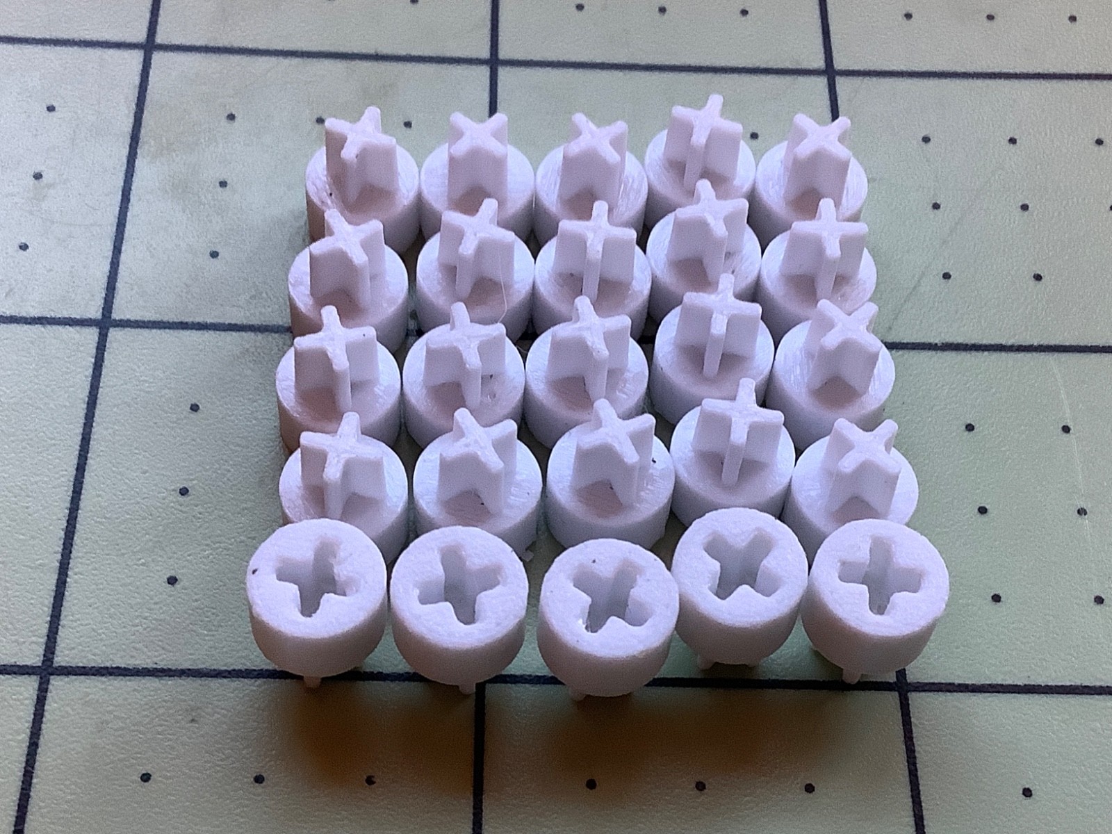 Lot of 25 Apple II, II+ Alps Short Stem Key Adapter/Extention Caps