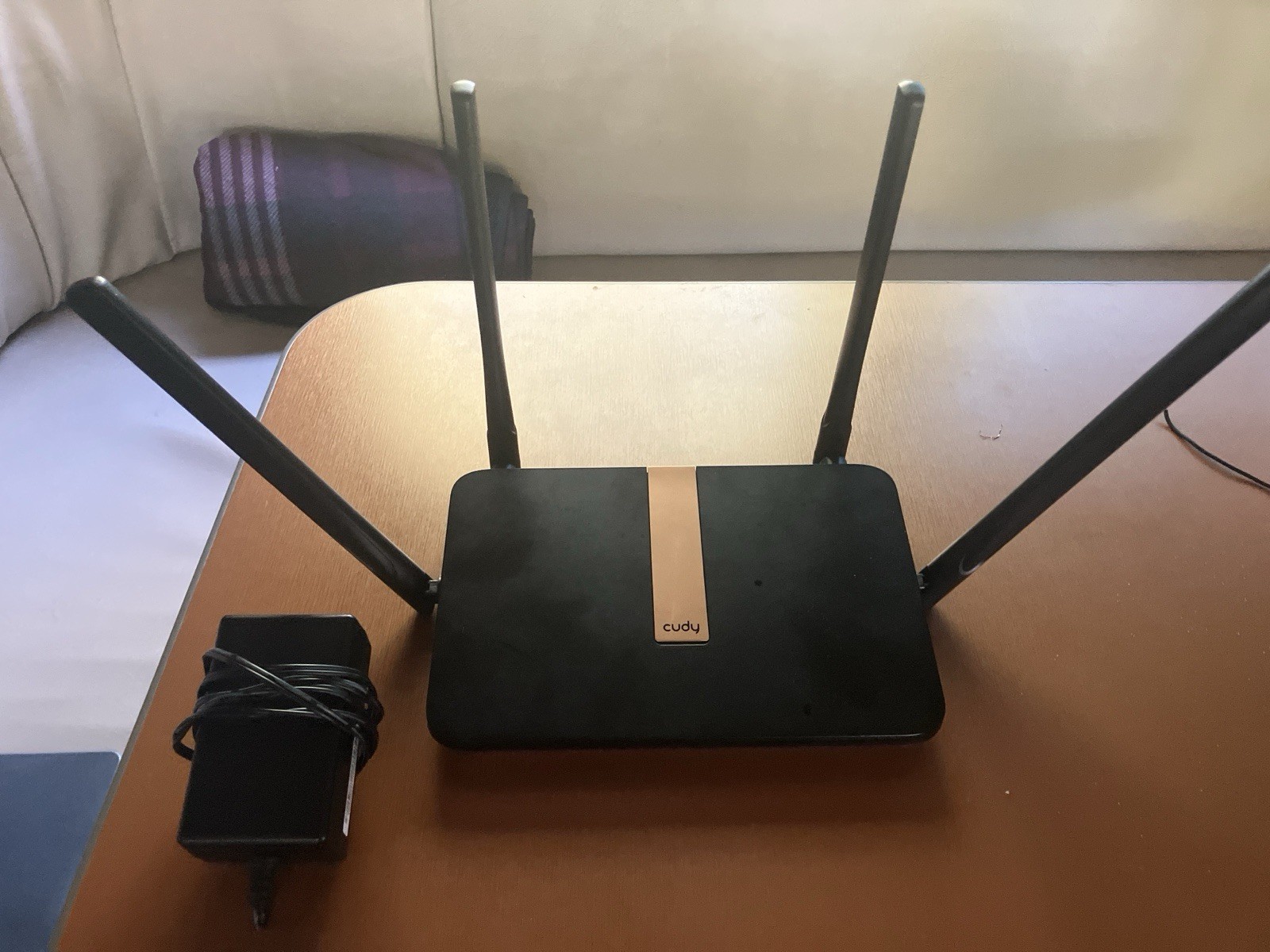 Cudy LT500D AC1200 Dual Band Unlocked 4G LTE 4-Port WiFi Sim Card Router 5GHz
