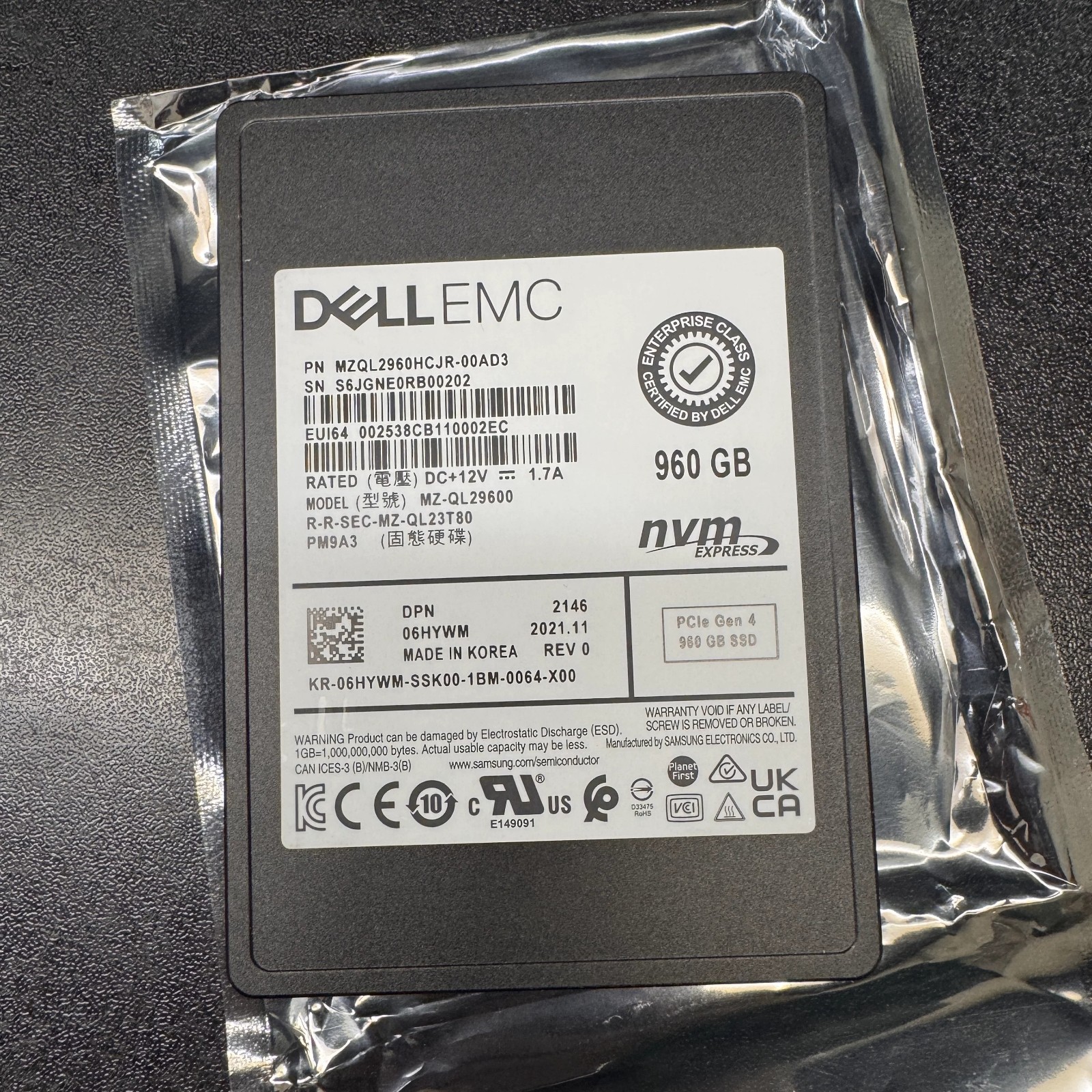 06HYWM Dell EMC 960GB NVMe PCIe Gen4 2.5" Enterprise SSD Samsung PM9A3