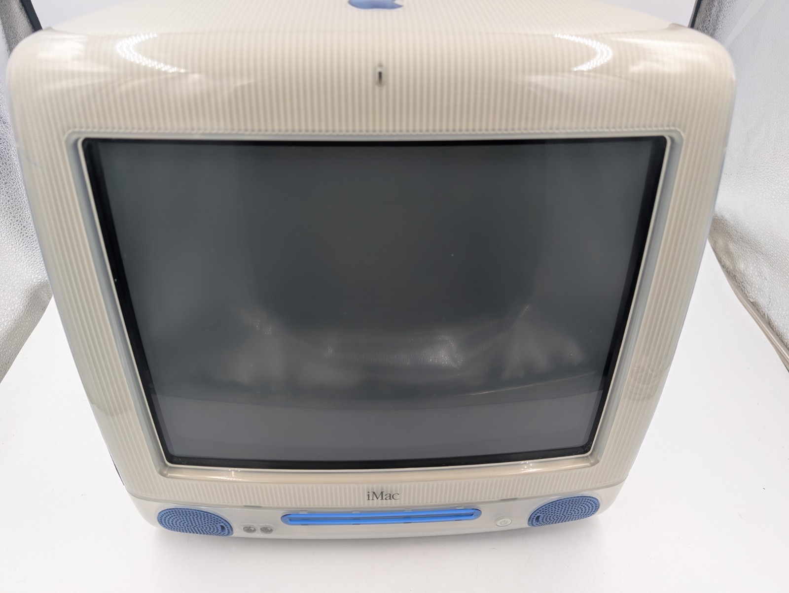 Apple iMac G3 M5521 Indigo 350MHz 320MB RAM 8GB Bad CD Drive (260195)