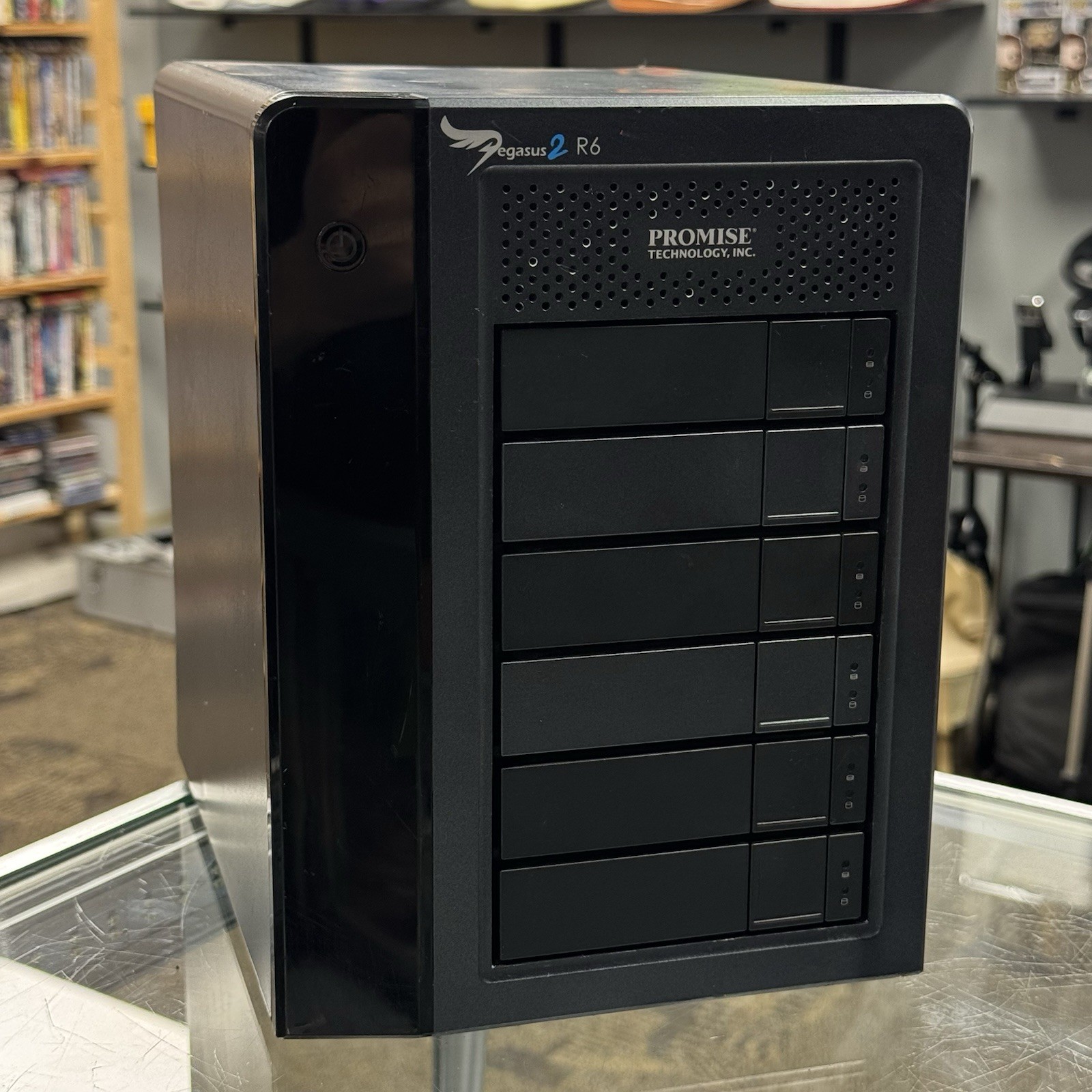 Promise Technology Pegasus R6 Thunderbolt with 6x4TB - 24TB Seagate Hard Drives