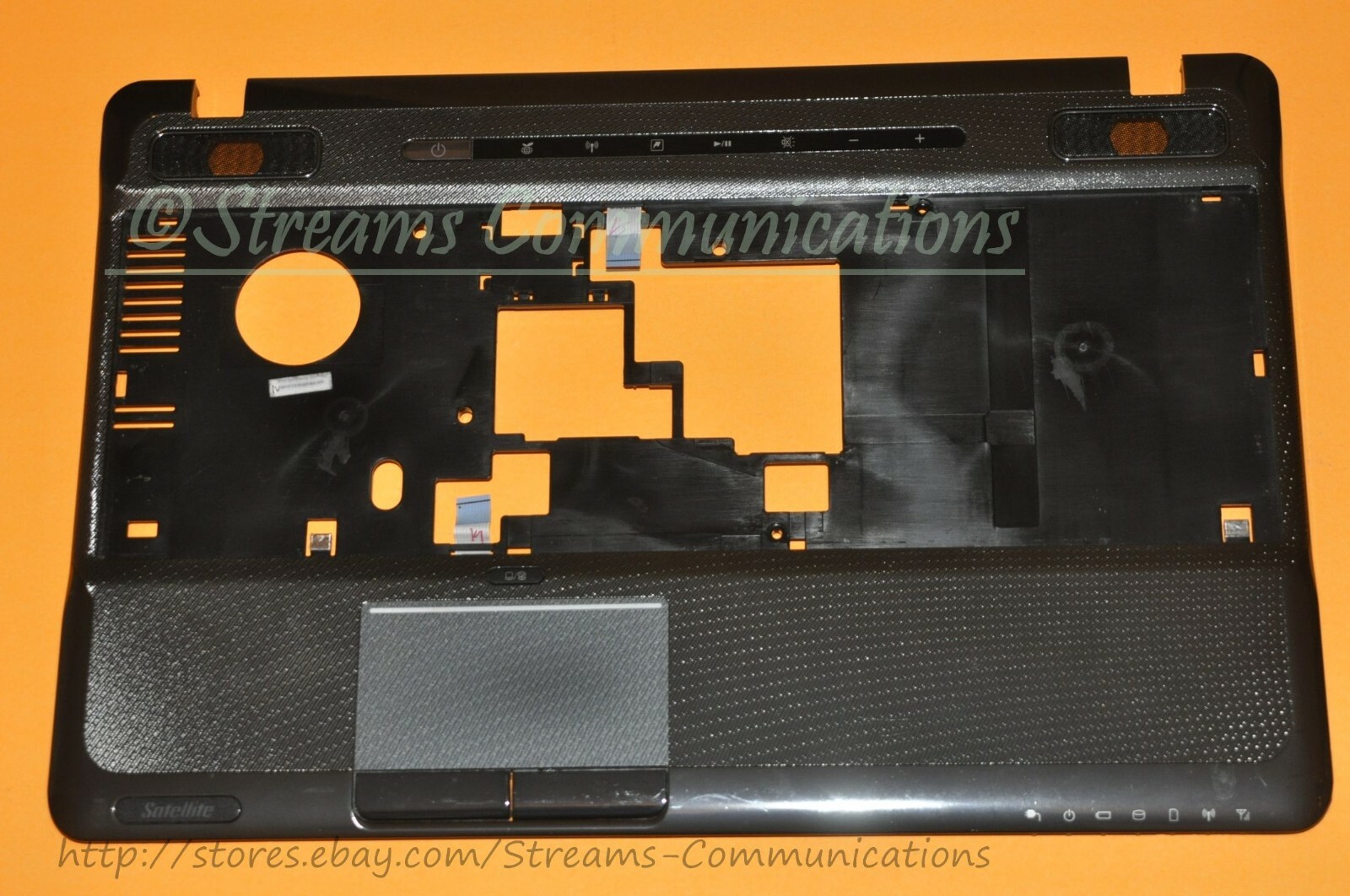 Toshiba Satellite A665 A665-S6070 A665-S6054 Laptop Palmrest w/ Touchpad