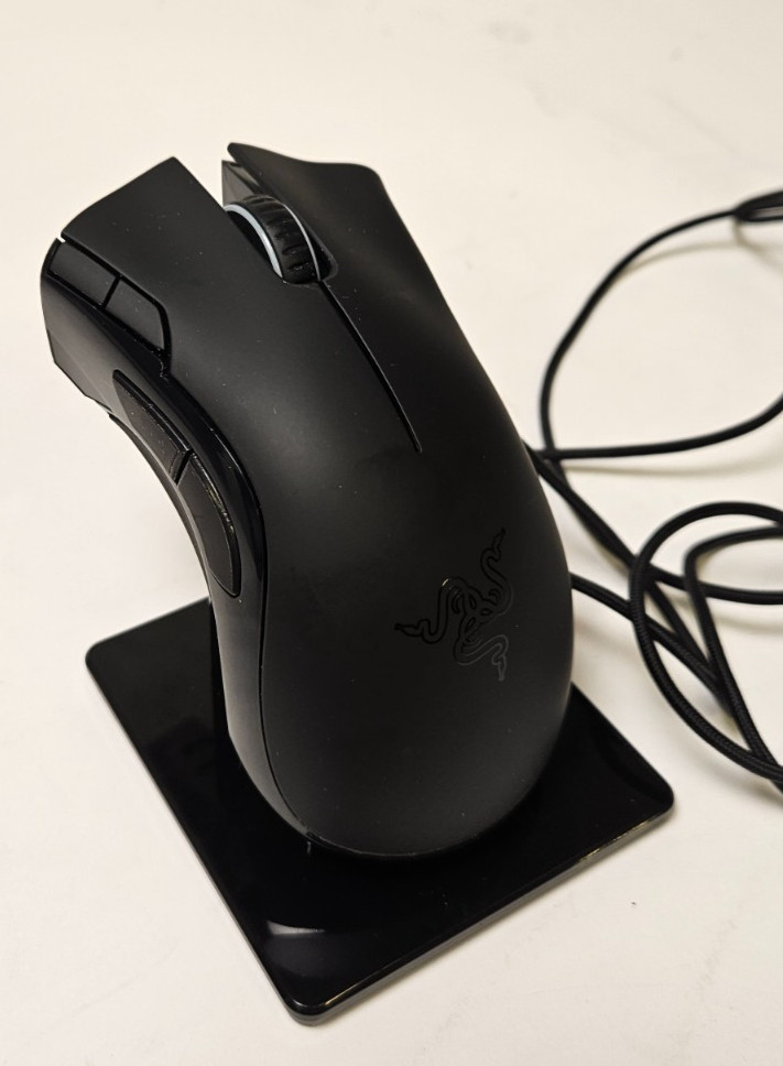 Razer Mamba 2012 4G Wireless Optical Gaming Mouse With Charging Dock