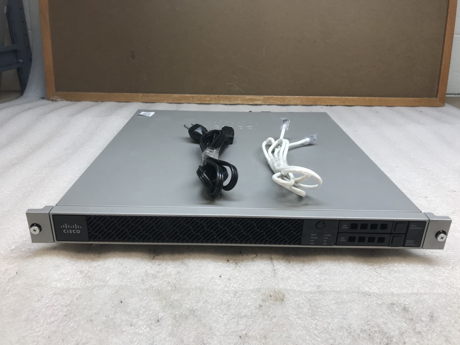 Cisco ASA5555-X VPN Premium Adaptive Security Appliance - Tested
