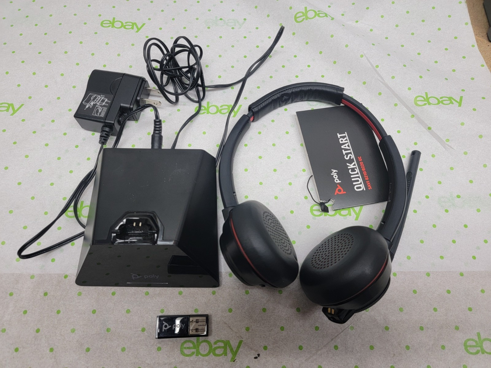 Poly Savi 8220 UC Wireless USB Black Double On-Ear Boom Headset - NOT WORKING