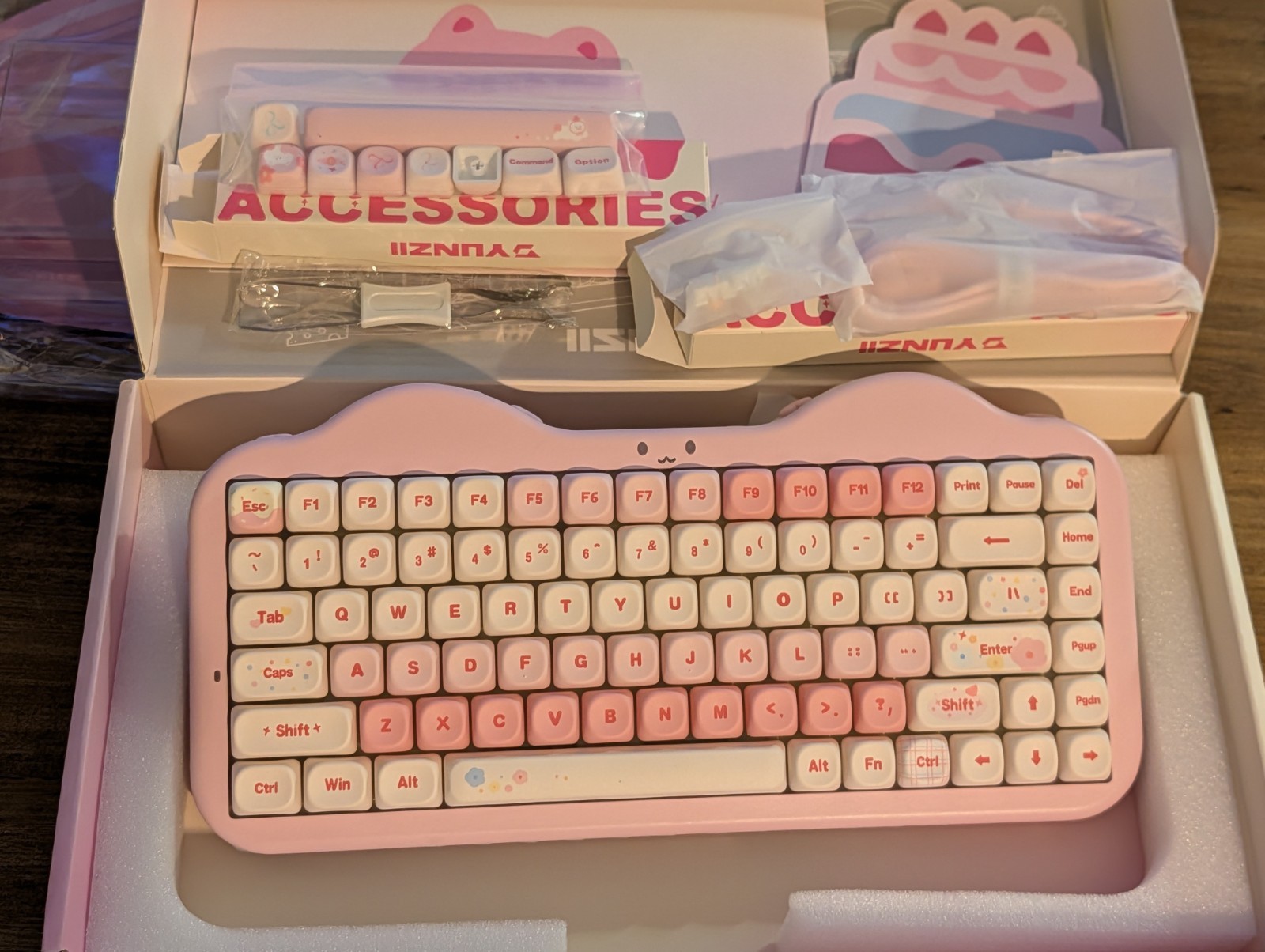 Yunzii C75 Mechanical Keyboard 75% Layout Hot Swap Gasket Mount RGB Pink Cat