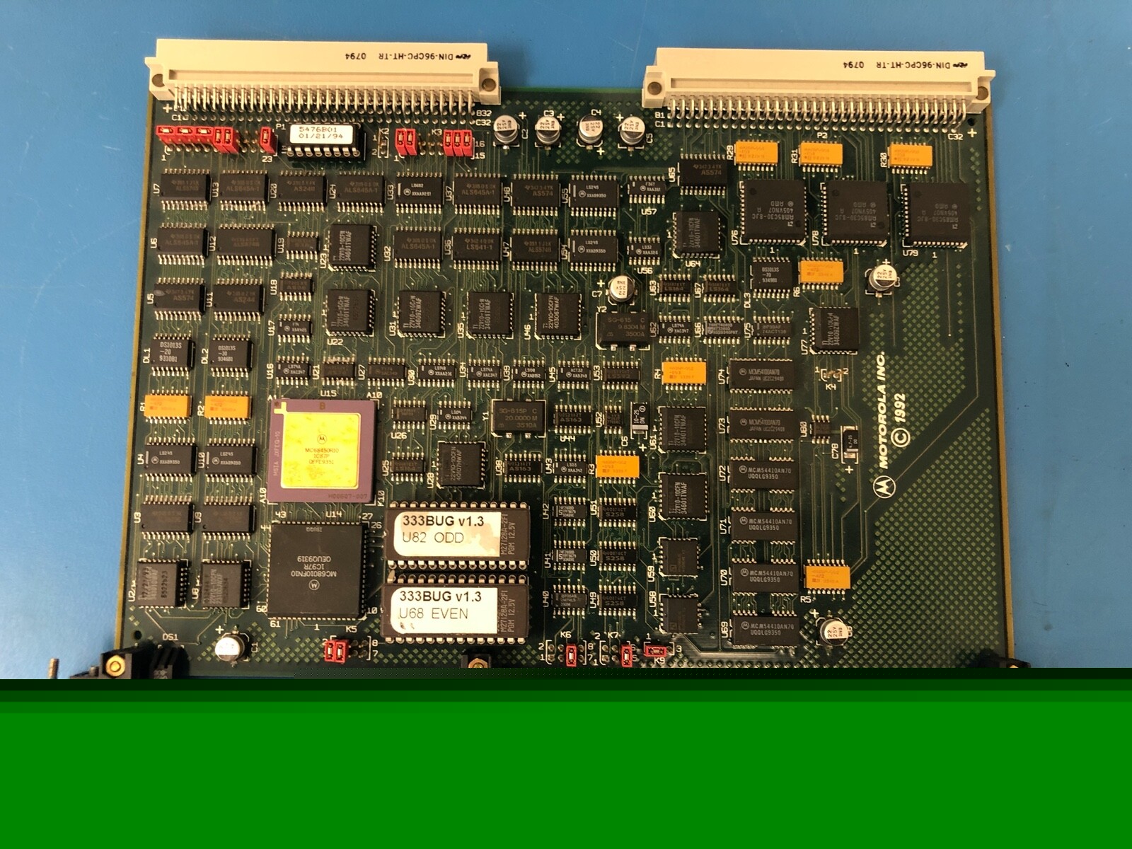 Motorola MVME333S-2 VME CONTROLLER 01-W3775B-06C