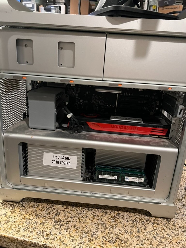 Mac Pro 5,1 Mid 2010 A1289 12 Core 2x 3.06GHz 500GB SSD 72GB RAM ATI Radeon 1GB