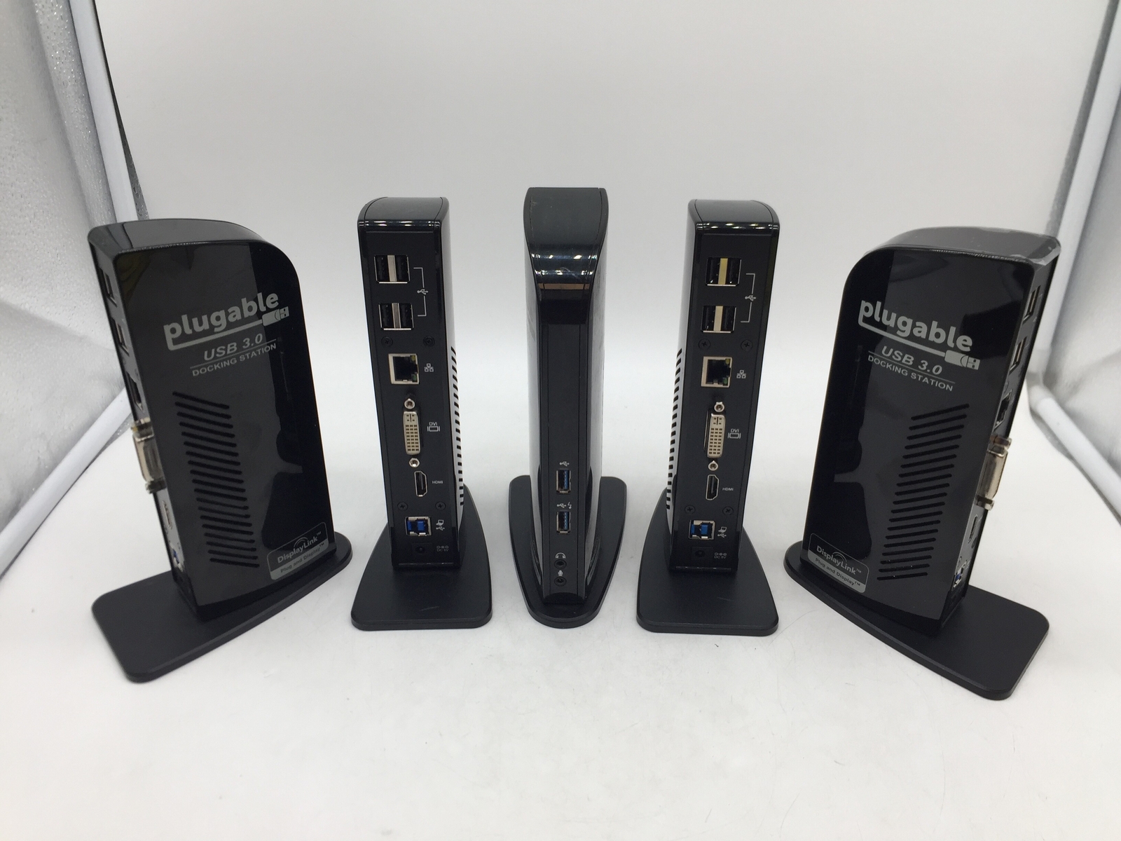 Plugable USB 3.0 UD-3900 Universal Laptop Docking Station Only No Power Adapter
