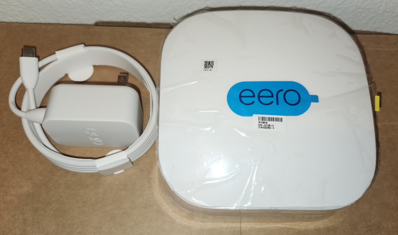 eero Pro 6E  Tri-Band Wi-Fi 6E Router Mesh System - White (Single)
