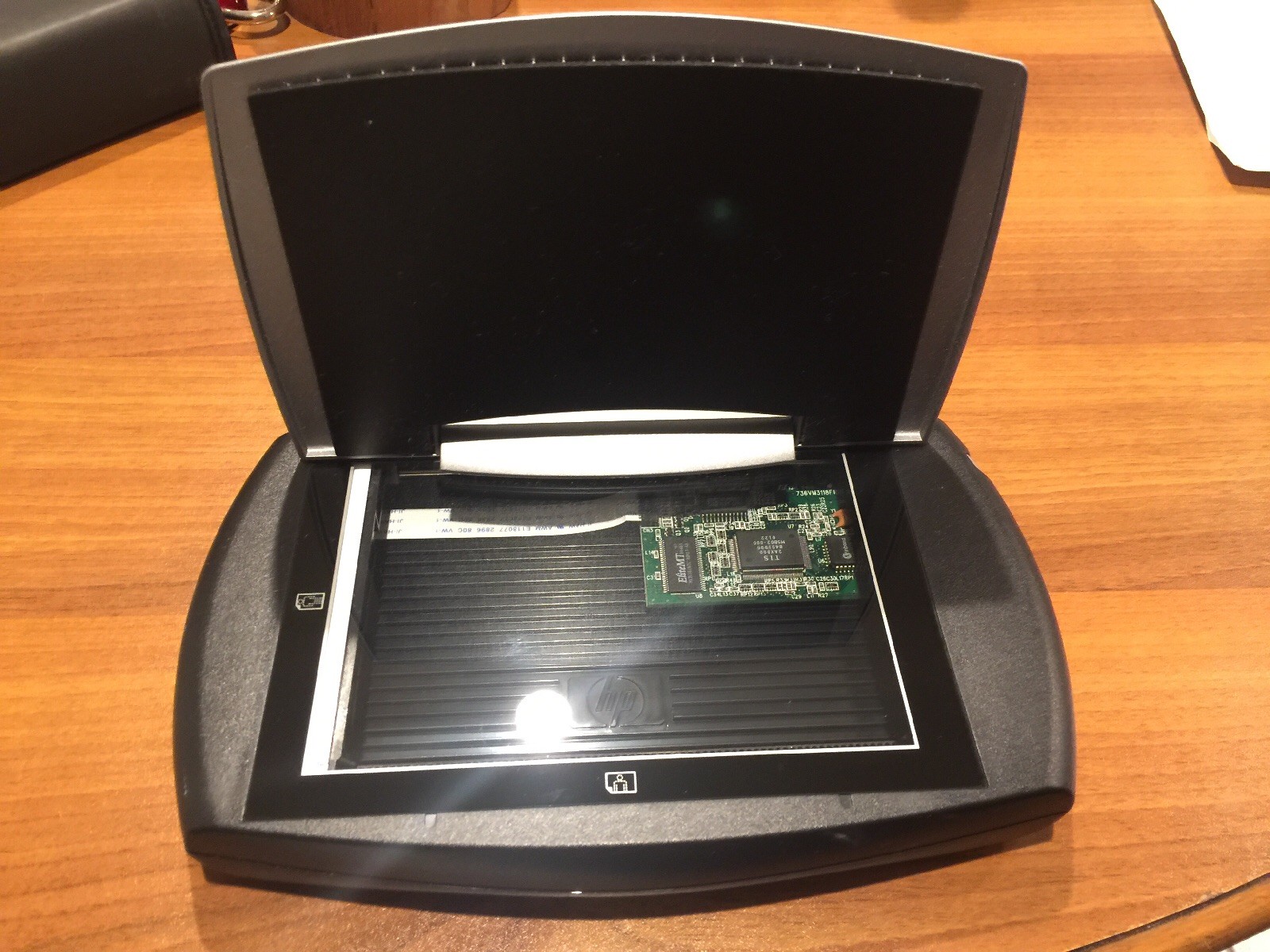 HP C9900A Photo Scanner 1000 Flatbed Photo Scanner