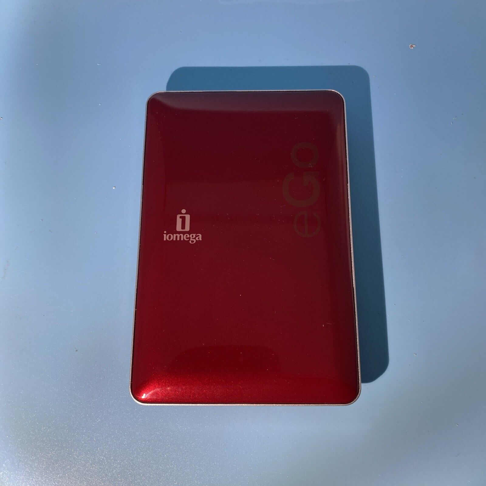 Iomega eGo USB 2.0 Portable 500gb Drive RPHD-UG 31823300 Ruby Red Extras (MINT)