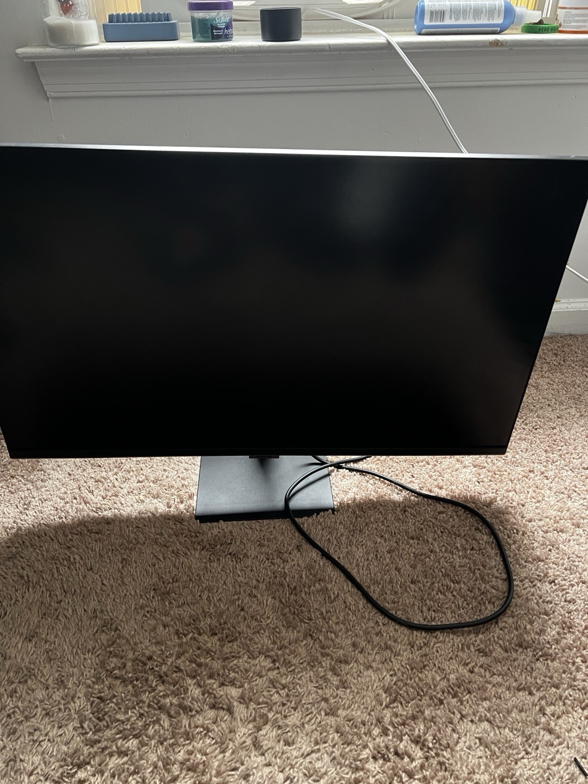 27-inch 4K UHD monitor (3840 x 2160 resolution) with an IPS panel and USB-C