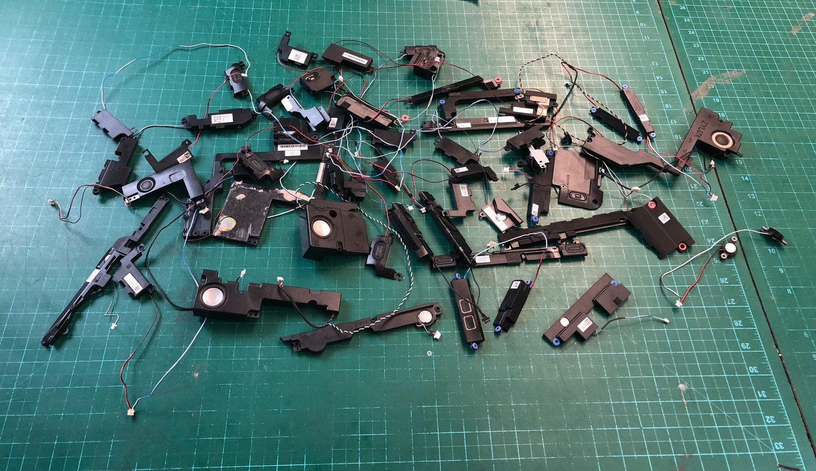 Lot of 30 Various Mix Speakers Set for Dell Lenovo HP Toshiba Asus Acer etc #49