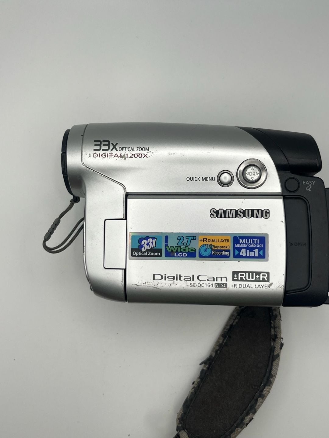 Samsung SC-DC164 NTSC Digital Camcorder 33x Optical Zoom 2.7" Wide LCD (K