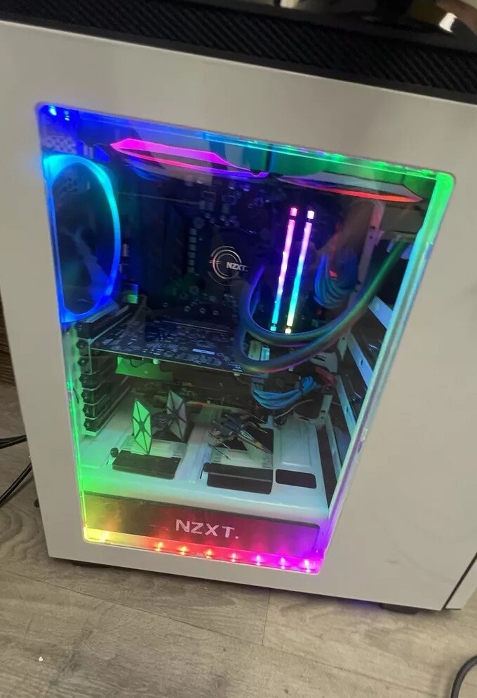 Custom Built, Water cooled Gaming, Pc and rarely used. Lots Of Upgrades.