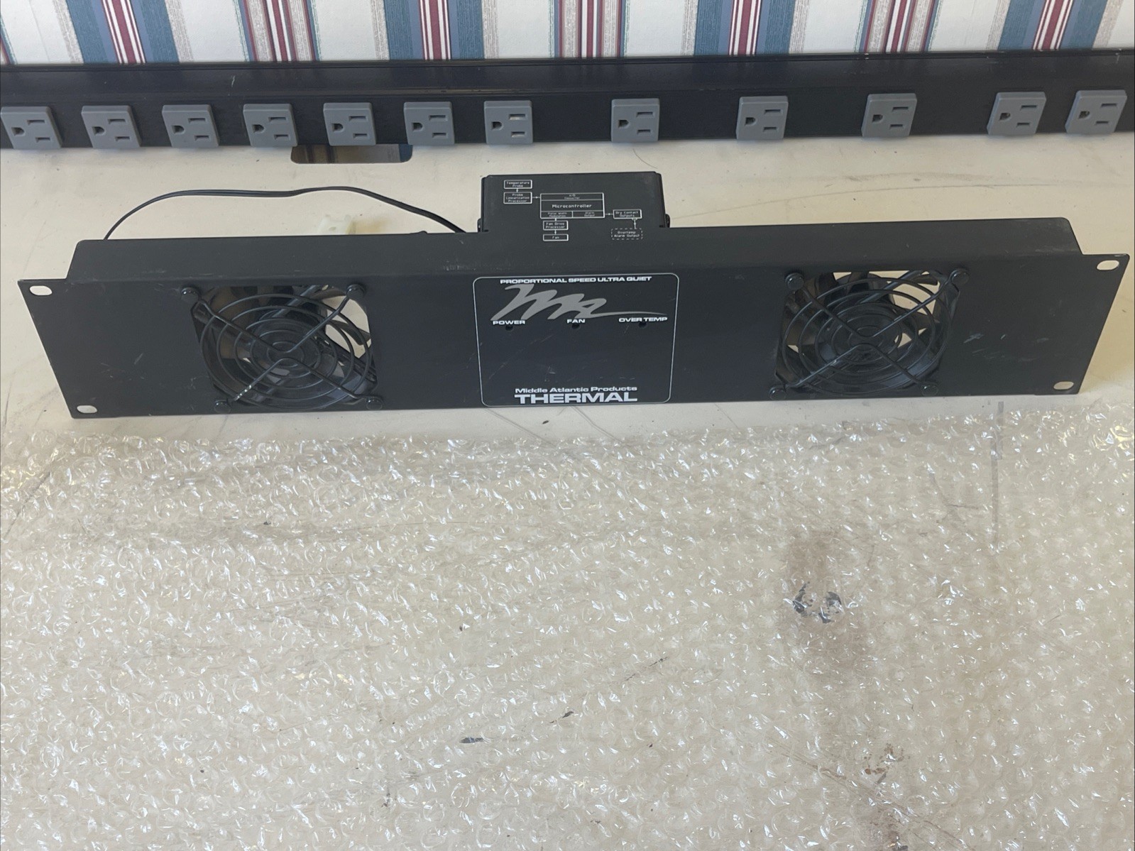 Middle Atlantic UQFP-2 Ultra Quiet Fan Panel