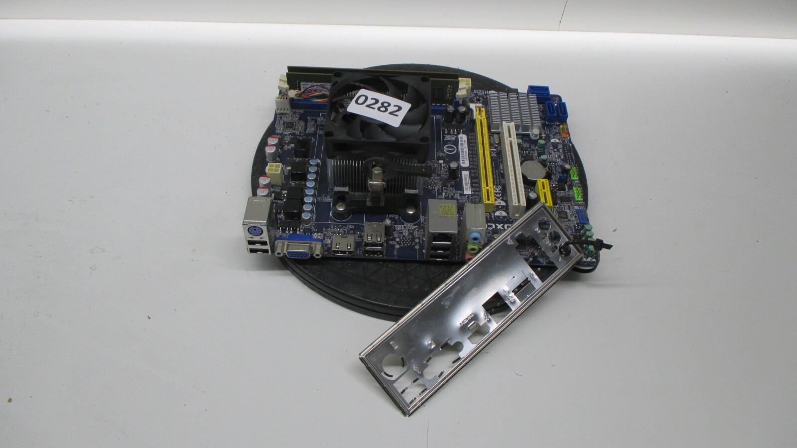 FOXCONN A75M02 Motherboard w/ AMD A6-3650 4GB Ram