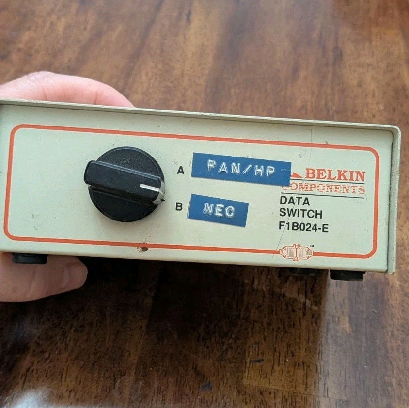 Vintage Belkin F1B024-E Data Transfer Switch Kit 