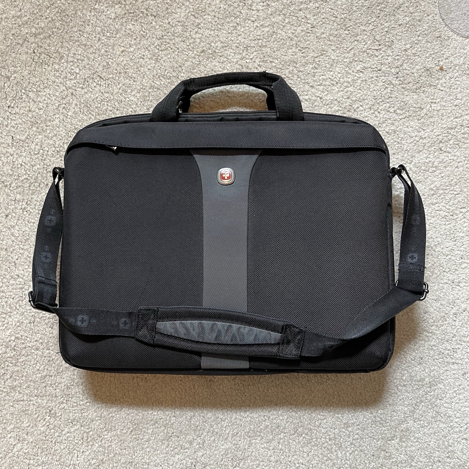 Swiss Gear Wenger The Legacy Slim Large Laptop Case Messenger Bag 17".
