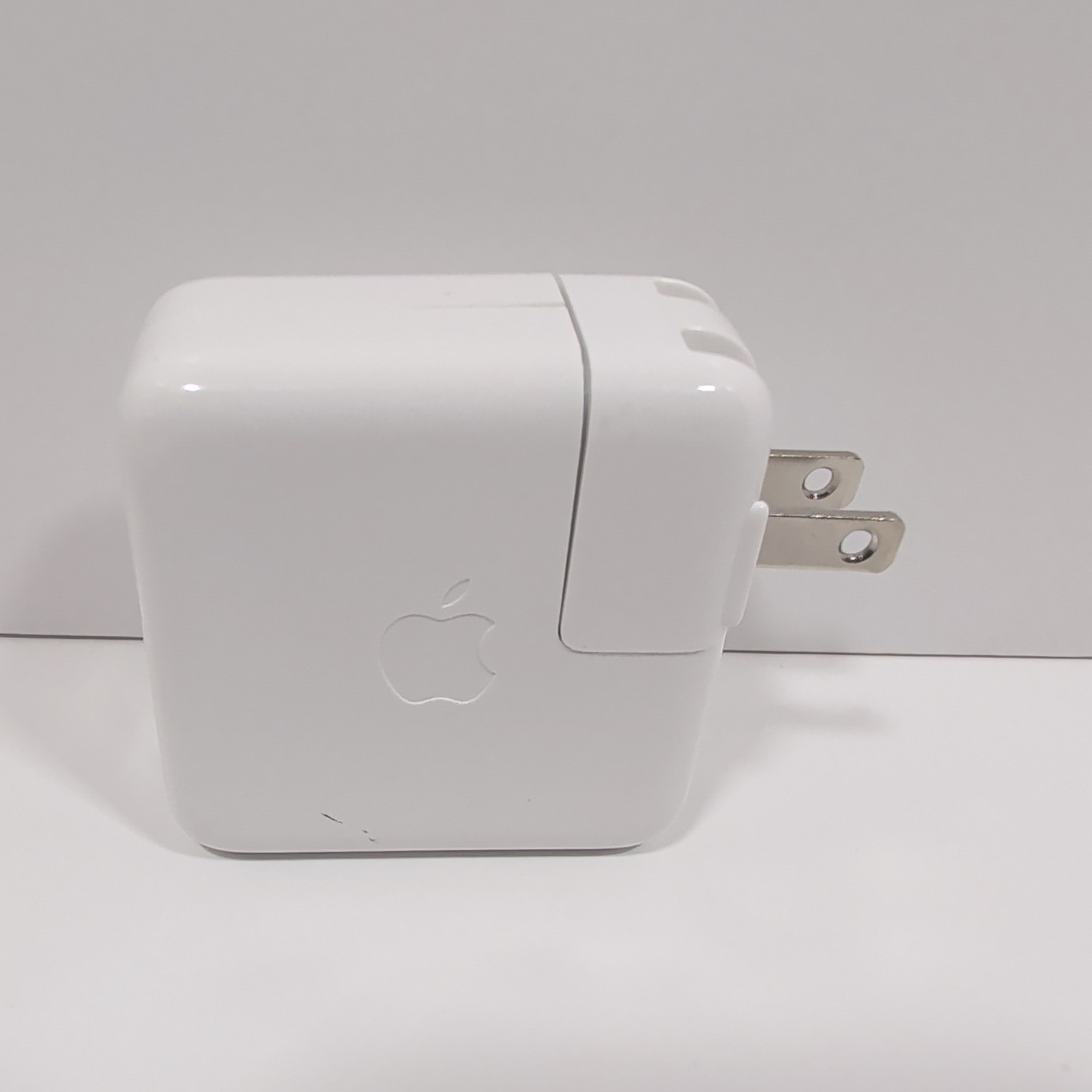 OEM Apple iPod Portable AC Power Supply Adapter Charger Model A1070 NO CORDS