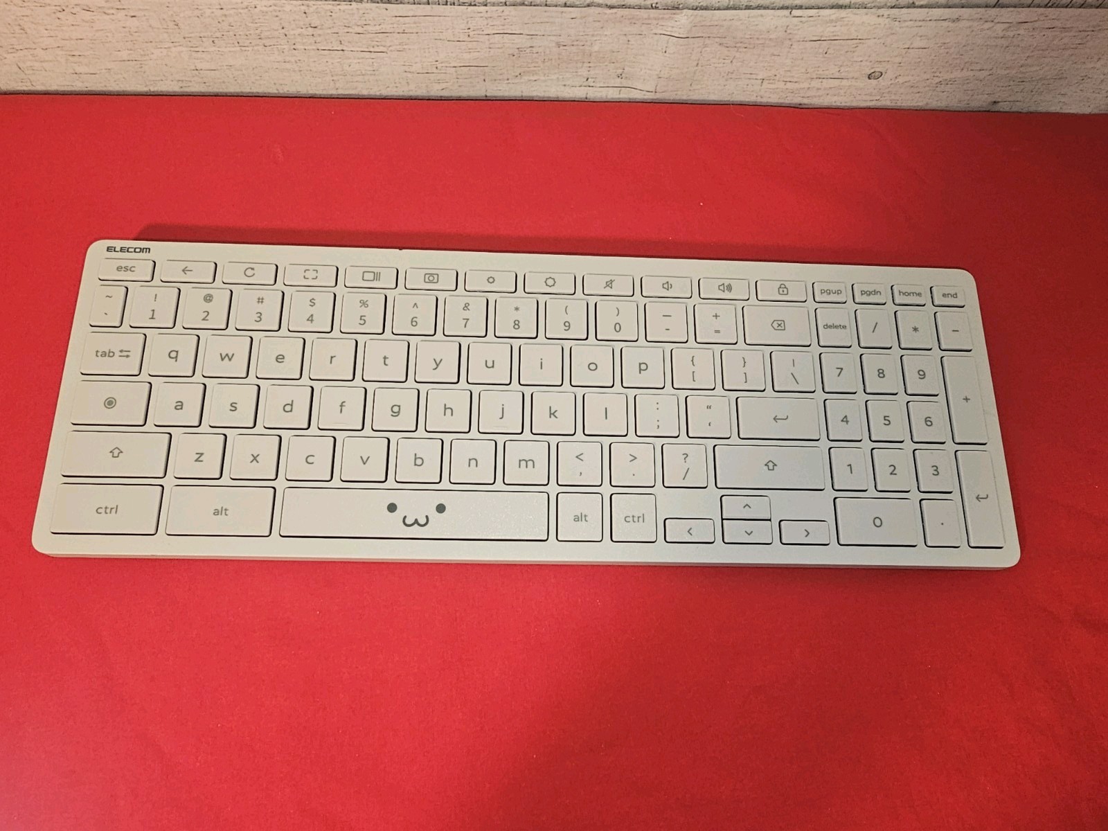 Elecom Bluetooth Grey Keyboard TK-CB03BP Pre-owned Tested Working