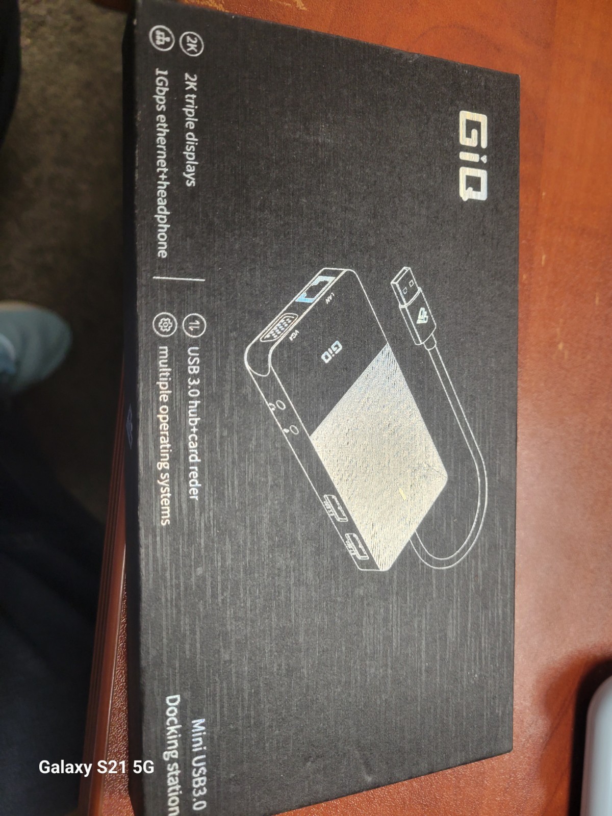 GiQ USB 3.0 Docking Station 2K Triple Display HDMI VGA LAN Gray SD Card