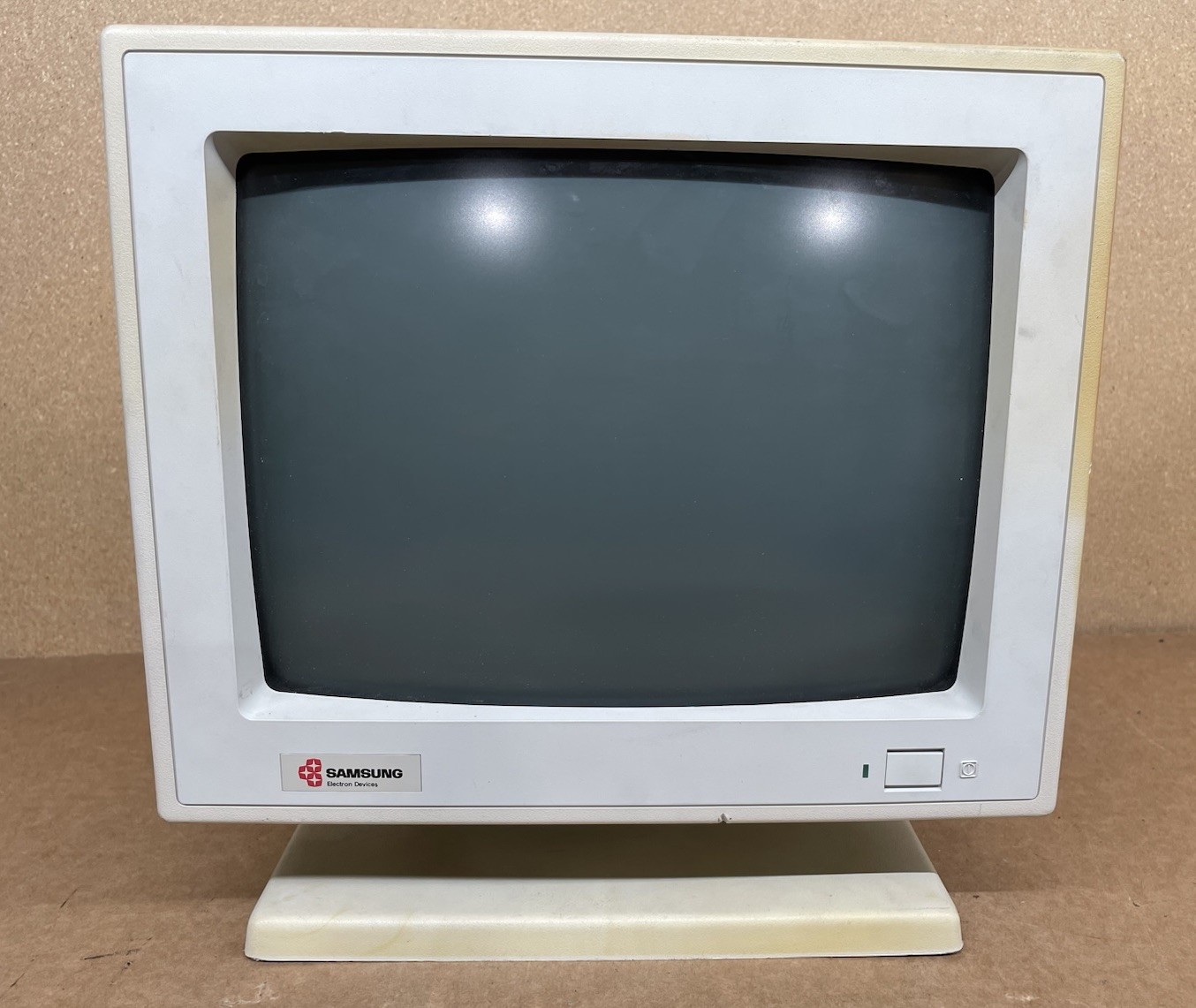 RARE VINTAGE HTF Samsung Electron Devices Vintage CRT Monitor SM-200 -MW20