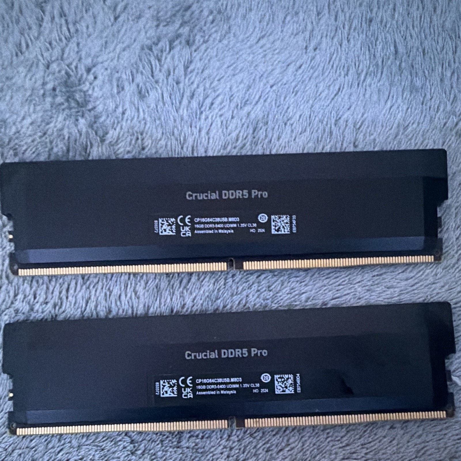 Crucial DDR5 Pro 32GB (2x16GB) DDR5-6000 PC5-48000 288-Pin UDIMM