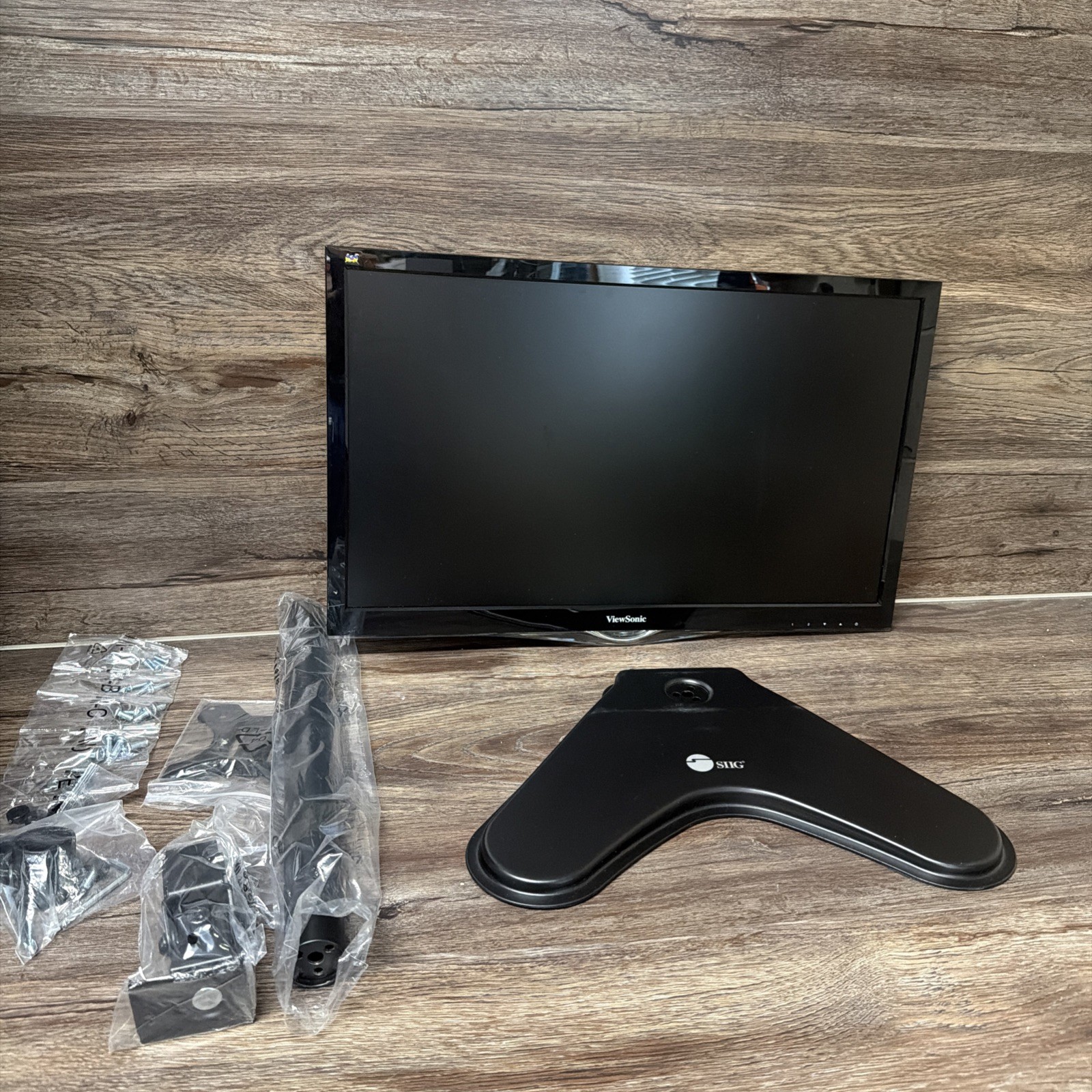 ViewSonic VX2452mh LCD Monitor Grade B with Aftermarket Stand USED