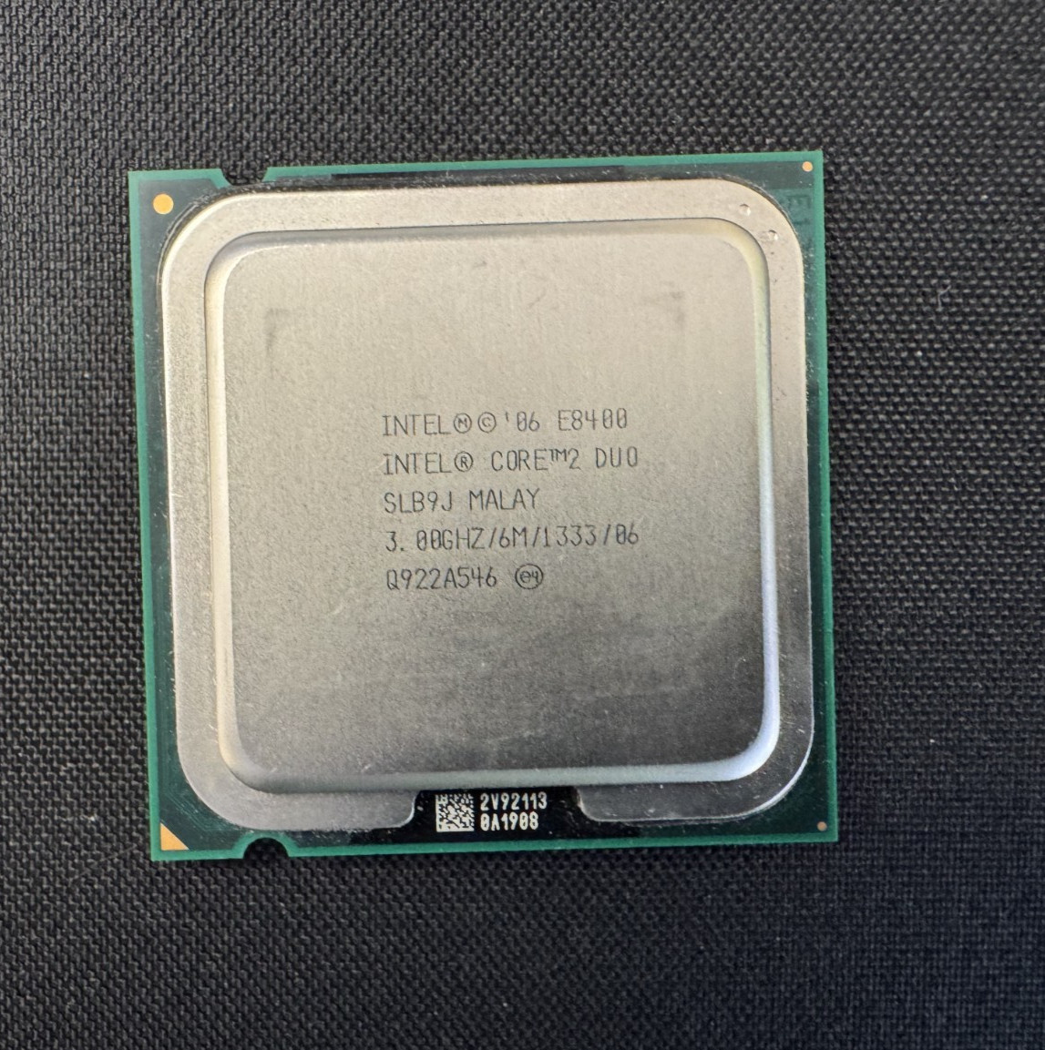Intel Core 2 Duo E8400 LGA775 SLB9J 3.0GHz 6MB CPU Processor (QTY DISCOUNT)