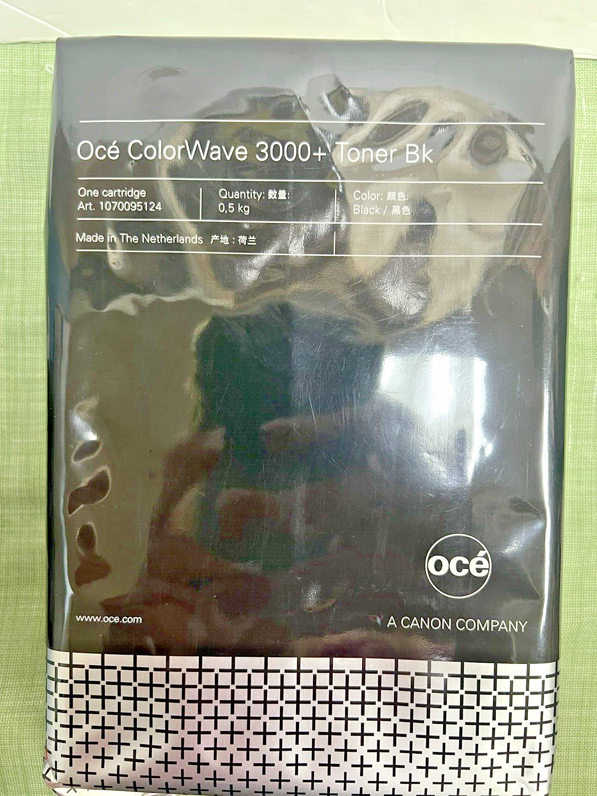 GENUINE 1070095124  OCE ColorWave 3000+ Black Toner Pearls New And SEALED CANON