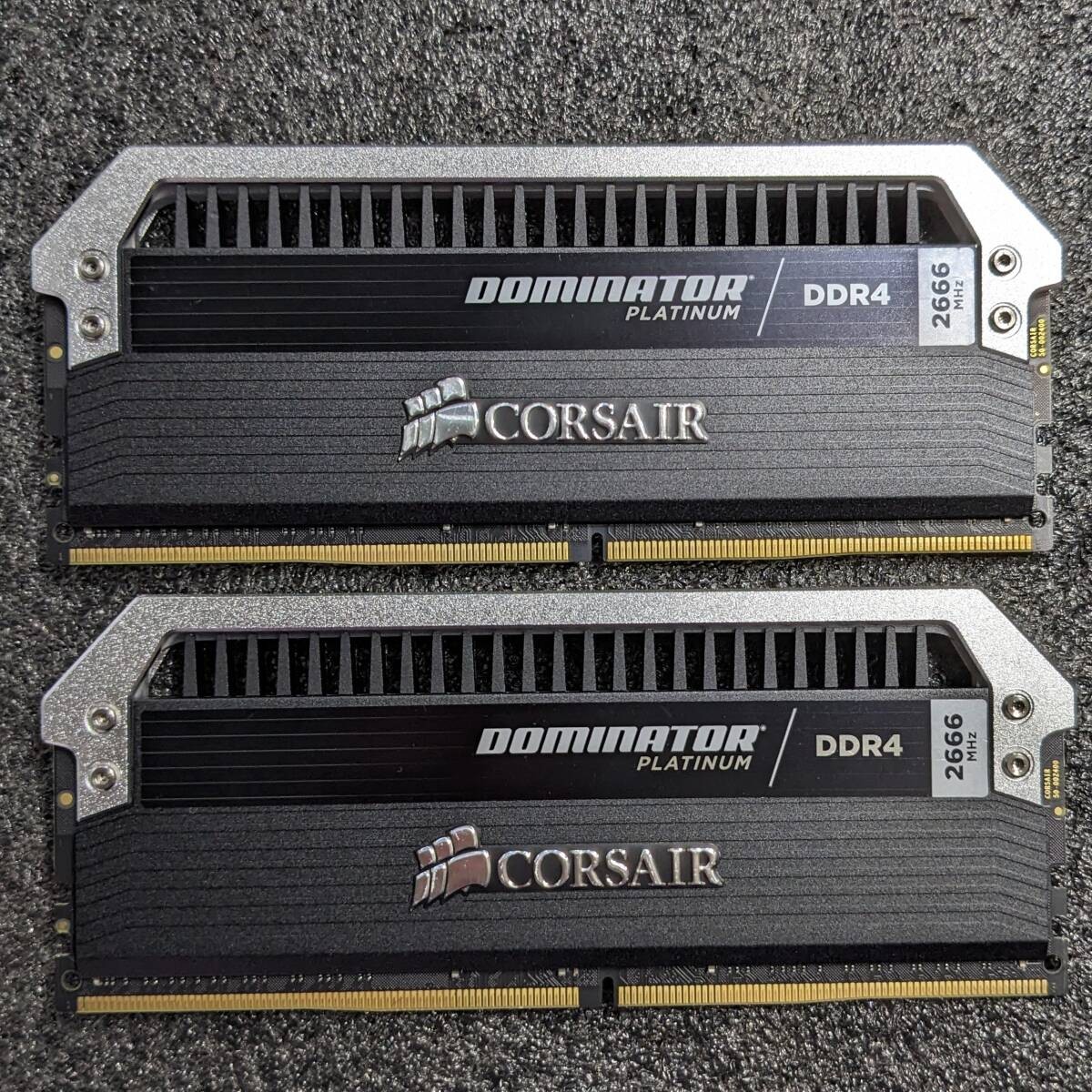 Corsair DDR4 16GB (8GBx2) Dominator Platinum OC Tested Used